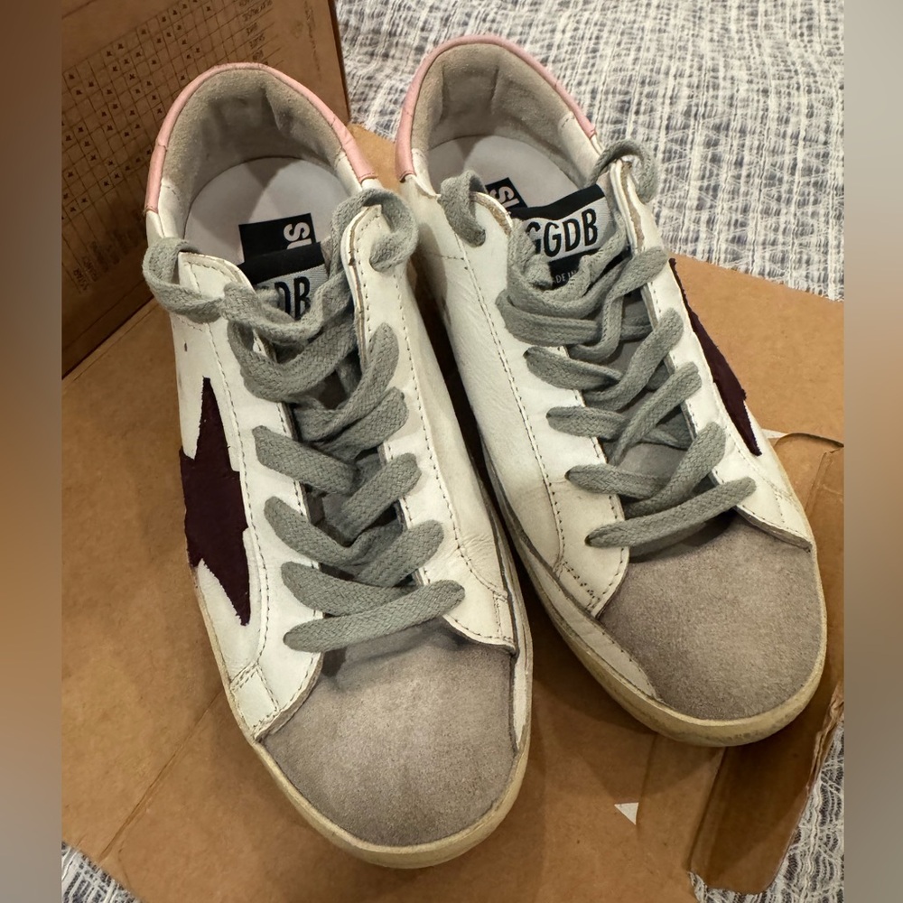 Golden Goose Superstar – Burgundy Star / Pink Heel